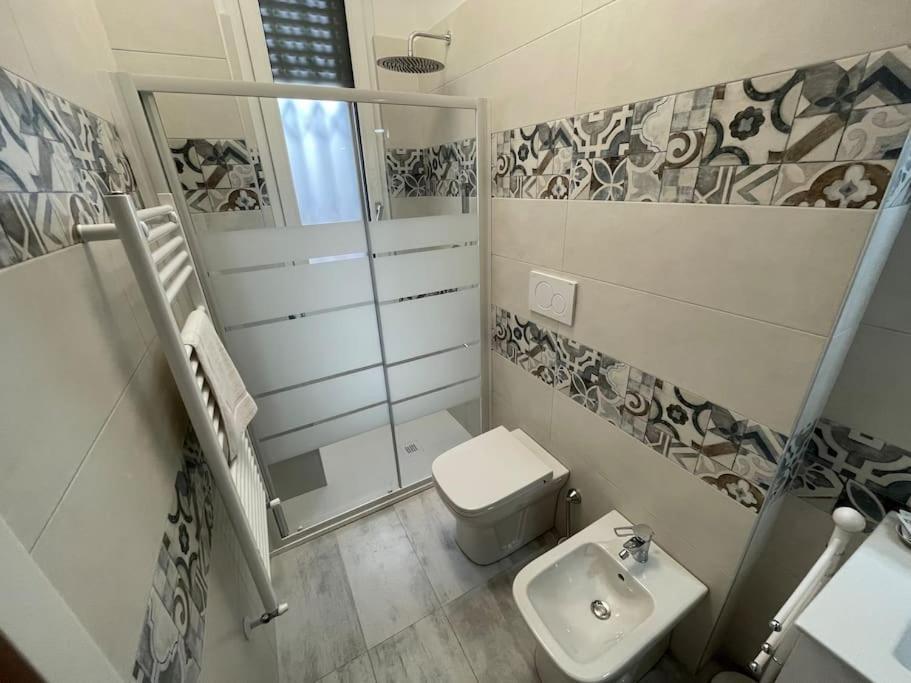 Tiny House - 15 Minutes To Duomo Apartment Milan Exterior photo